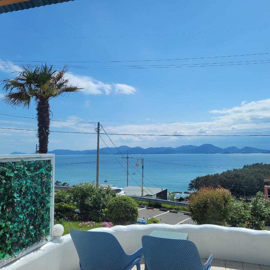 Soulmate Pension Namhae Exterior foto